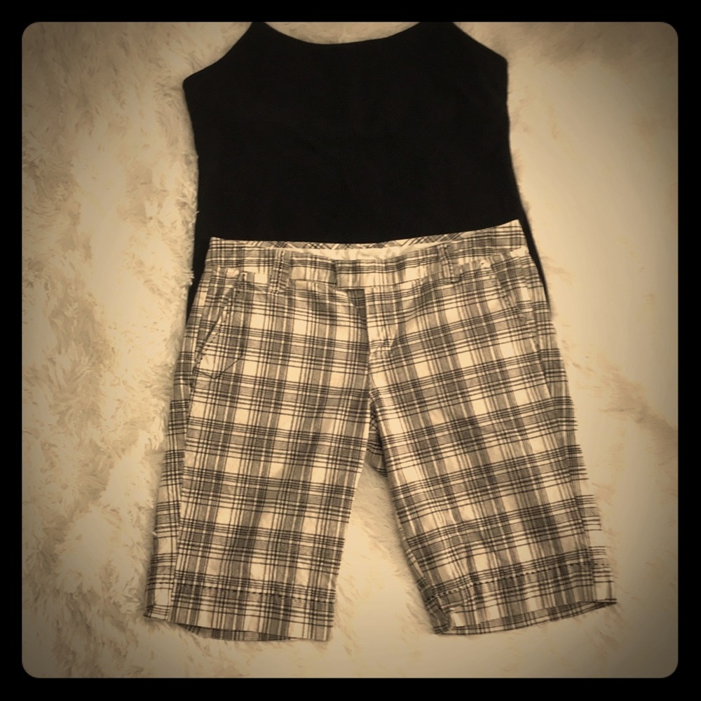 Like New Volcom Shorts